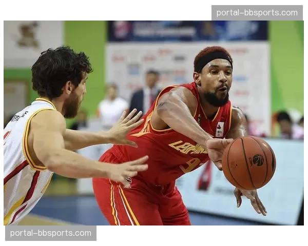 北控男篮进攻篮板抓取率回升 三塔阵容在进攻端创造大量二次球